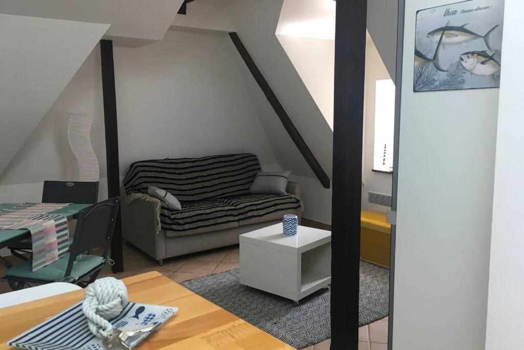 Appartement De Charme Rue Du Chateau Auray Luaran gambar